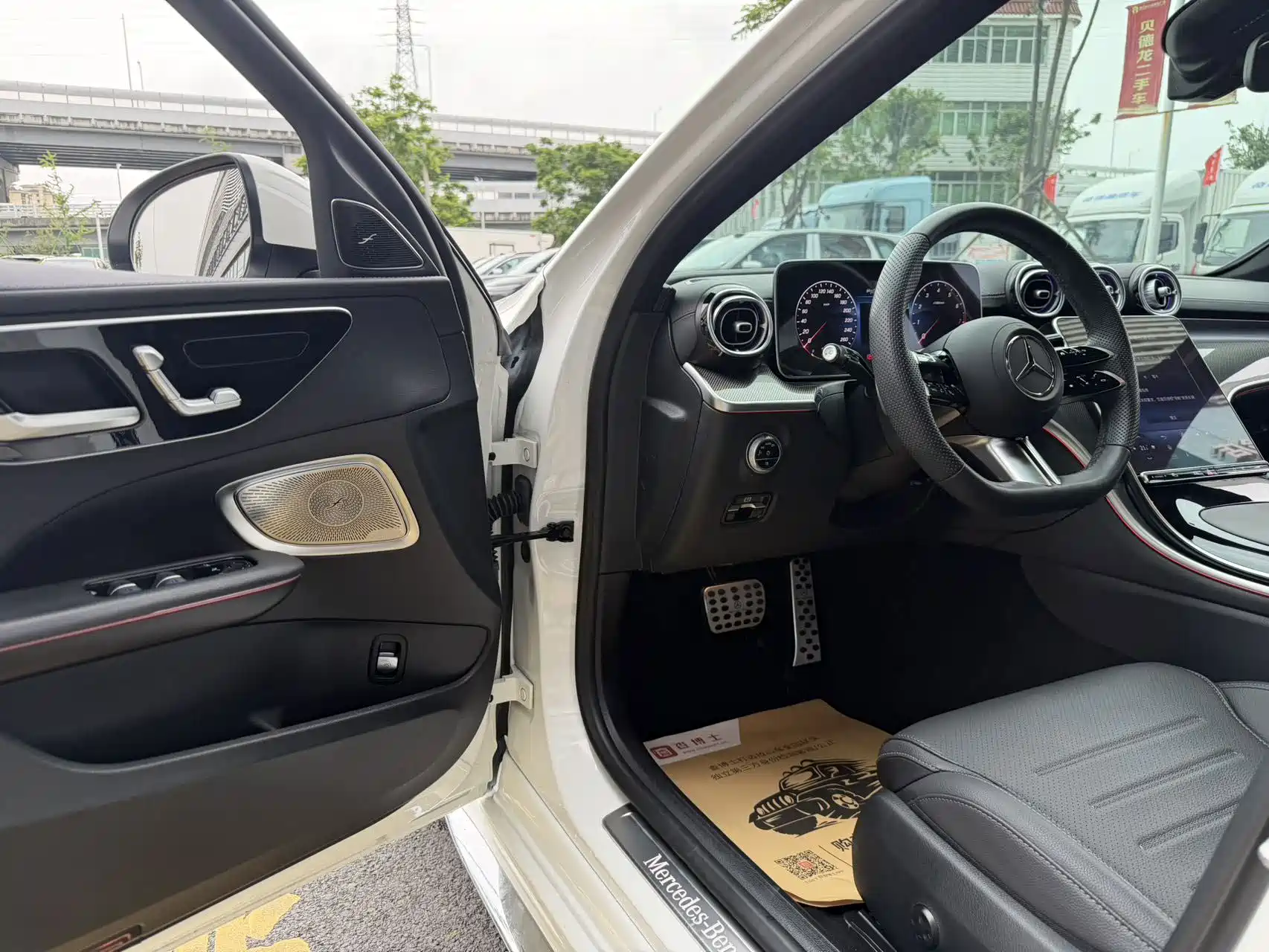 Фото 9 - Mercedes-Benz C-Class