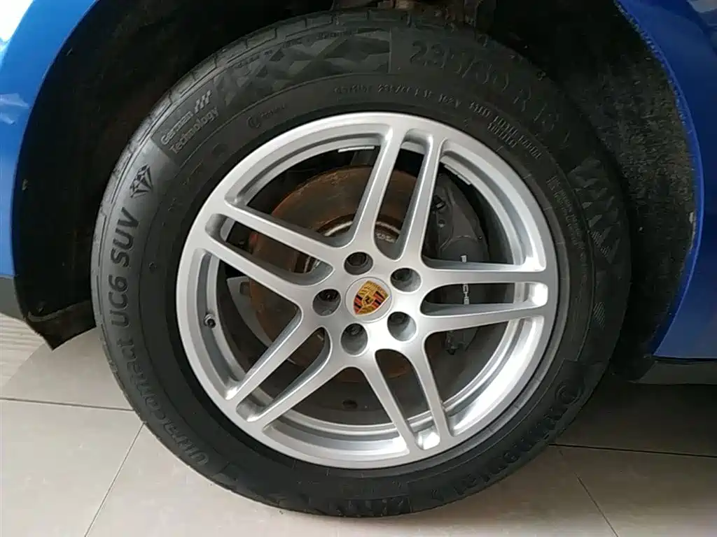 Porsche Macan 2017 Macan 2.0T фото 23