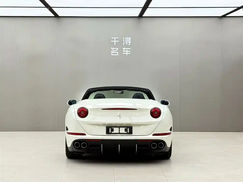 Ferrari California T 2016 2015 3.9T Standard