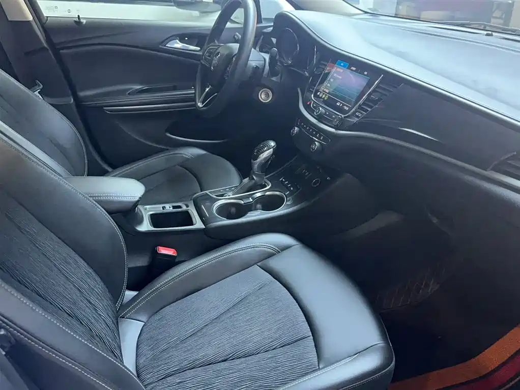 Buick Verano 2020 20T CVT Leading фото 8