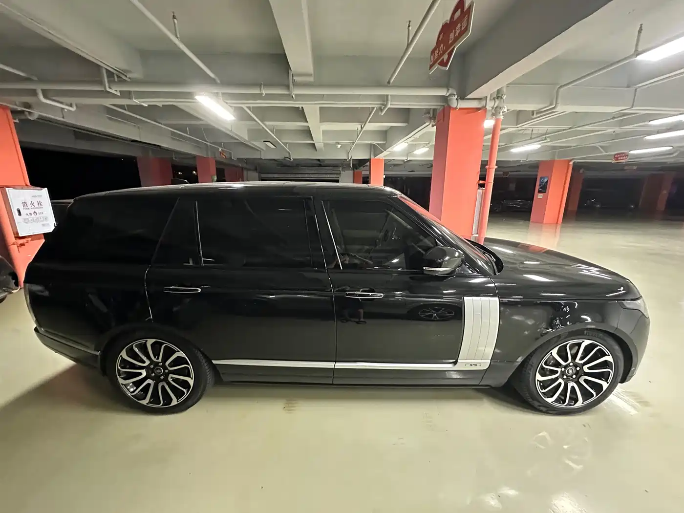 Фото 4 - Land Rover Range Rover