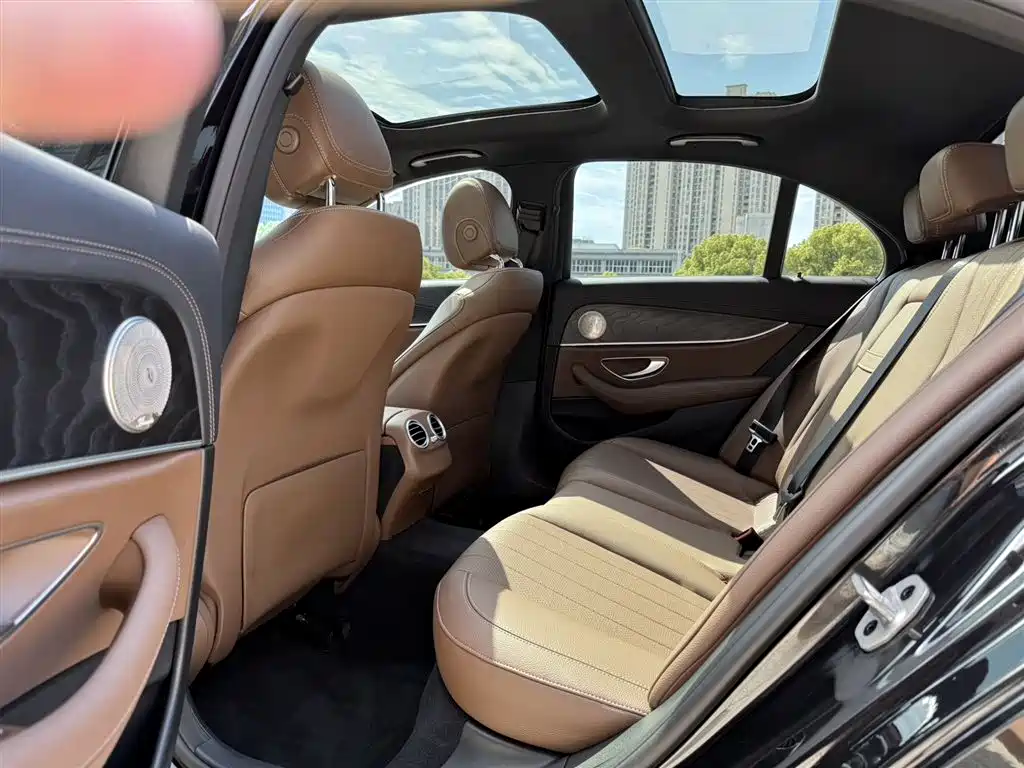 Mercedes-Benz E-Class (Import) 2023 E 260 Fashion Sport Edition фото 6