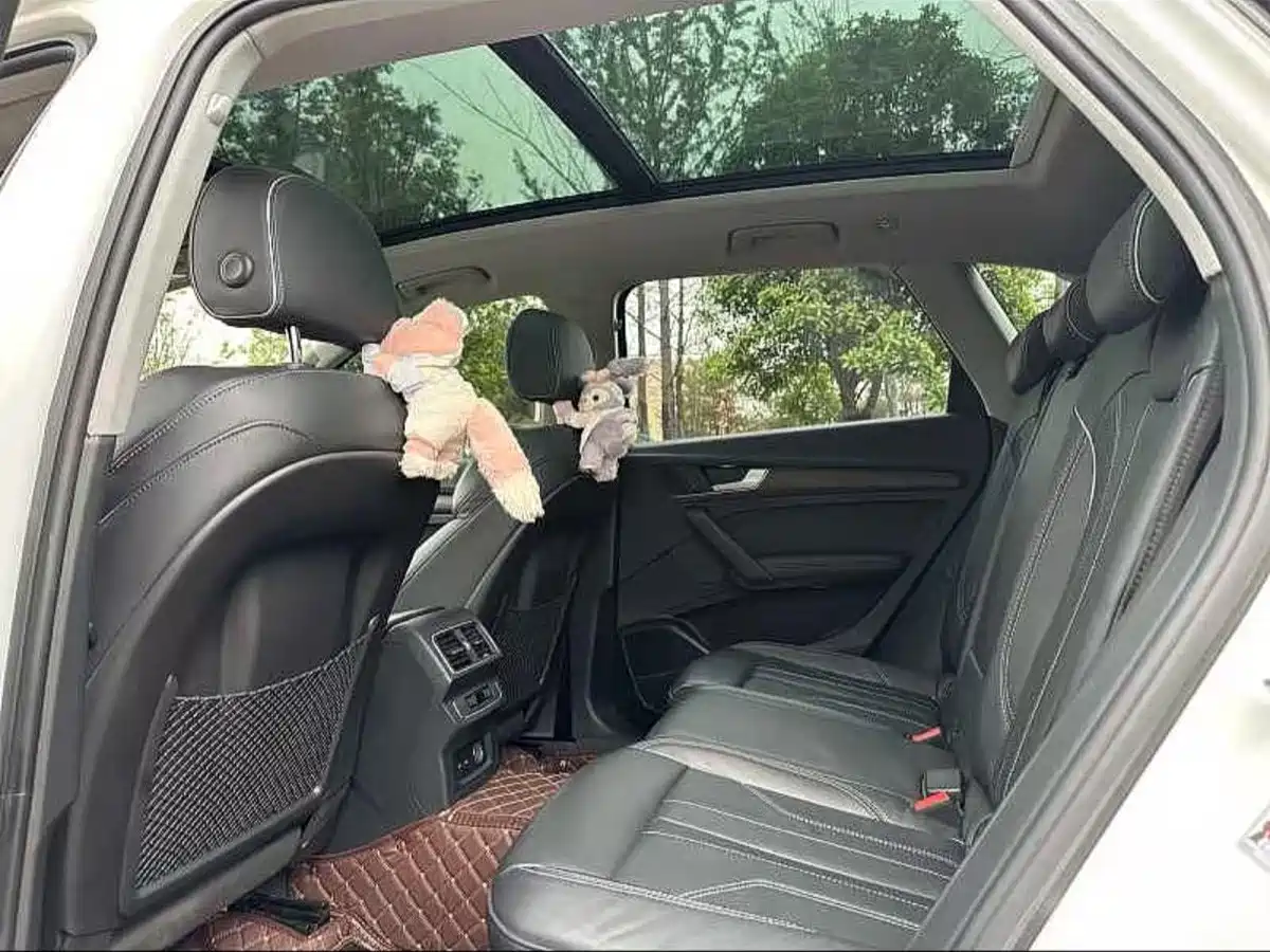 Photo 3 - Audi Q5L