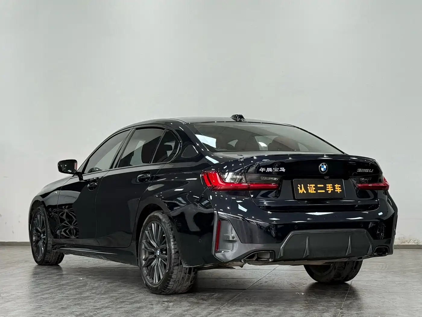 BMW 3-SERIES