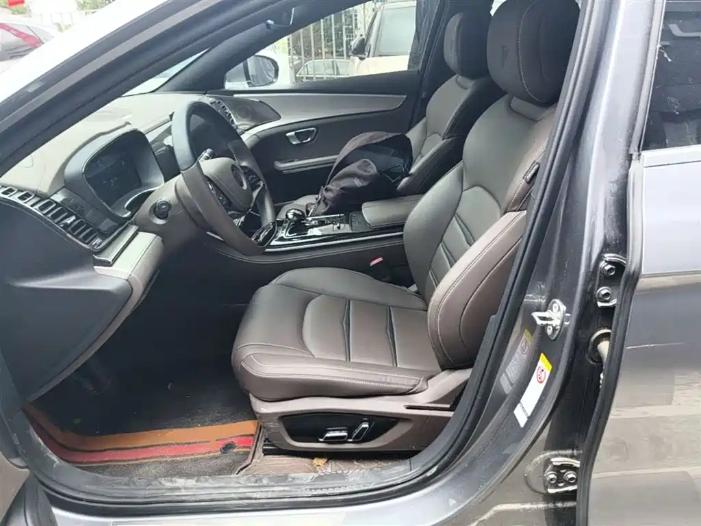 BYD Han 2025 DM-i 125KM Comfort фото 15