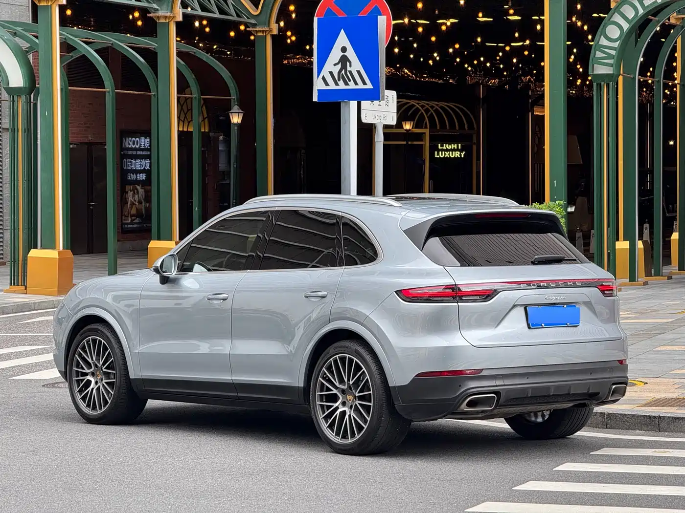 Porsche Cayenne 2023 Cayenne 3.0T фото 4
