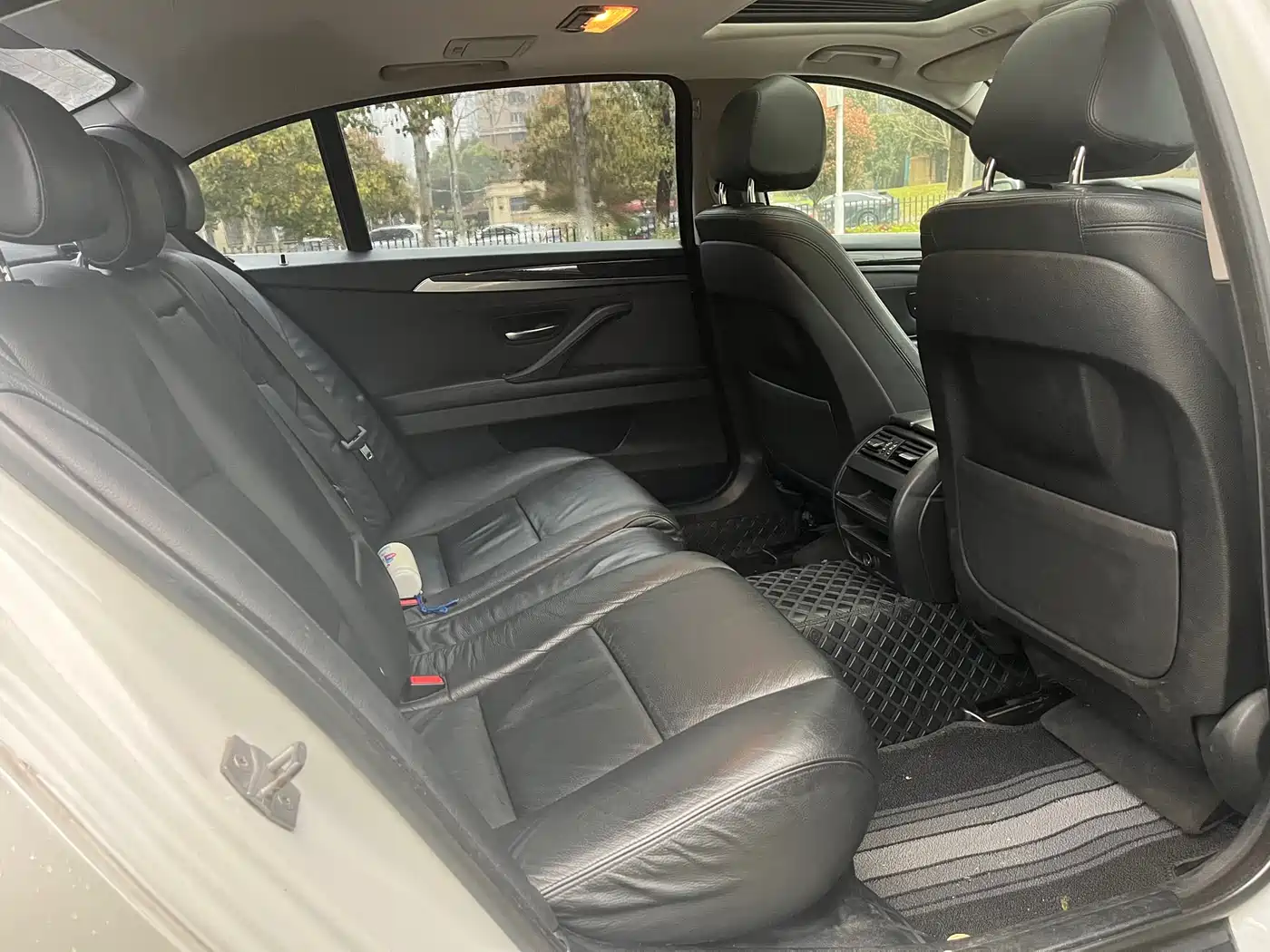 BMW 5 Series 2014 525Li Leading фото 11