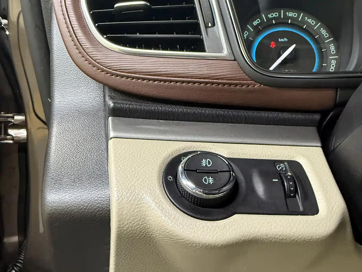 Buick GL8 2014 3.0L XT Luxury Business Flagship фото 16