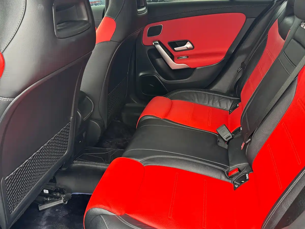 Mercedes-Benz CLA AMG 2024 AMG CLA 35 4MATIC фото 16