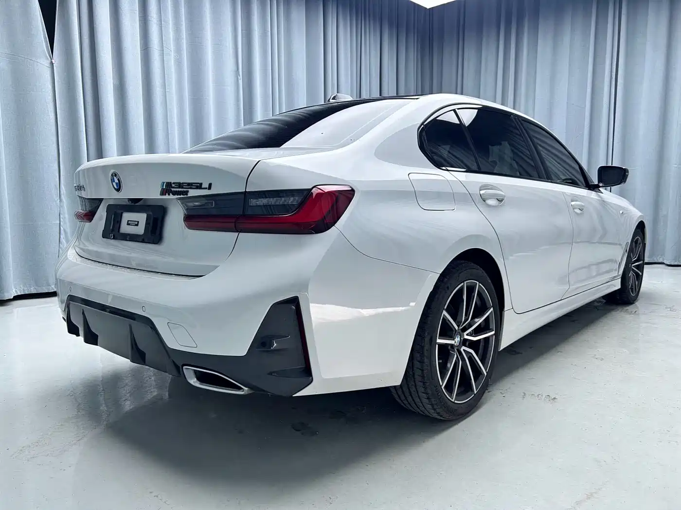 BMW 3-SERIES