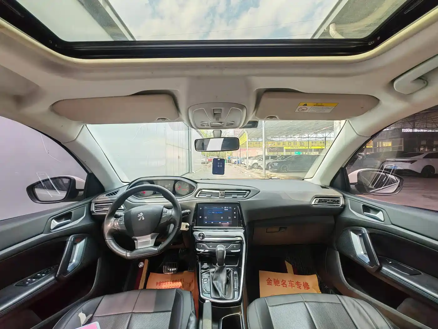 Peugeot 308 2016 1.6L Automatic Luxury фото 13