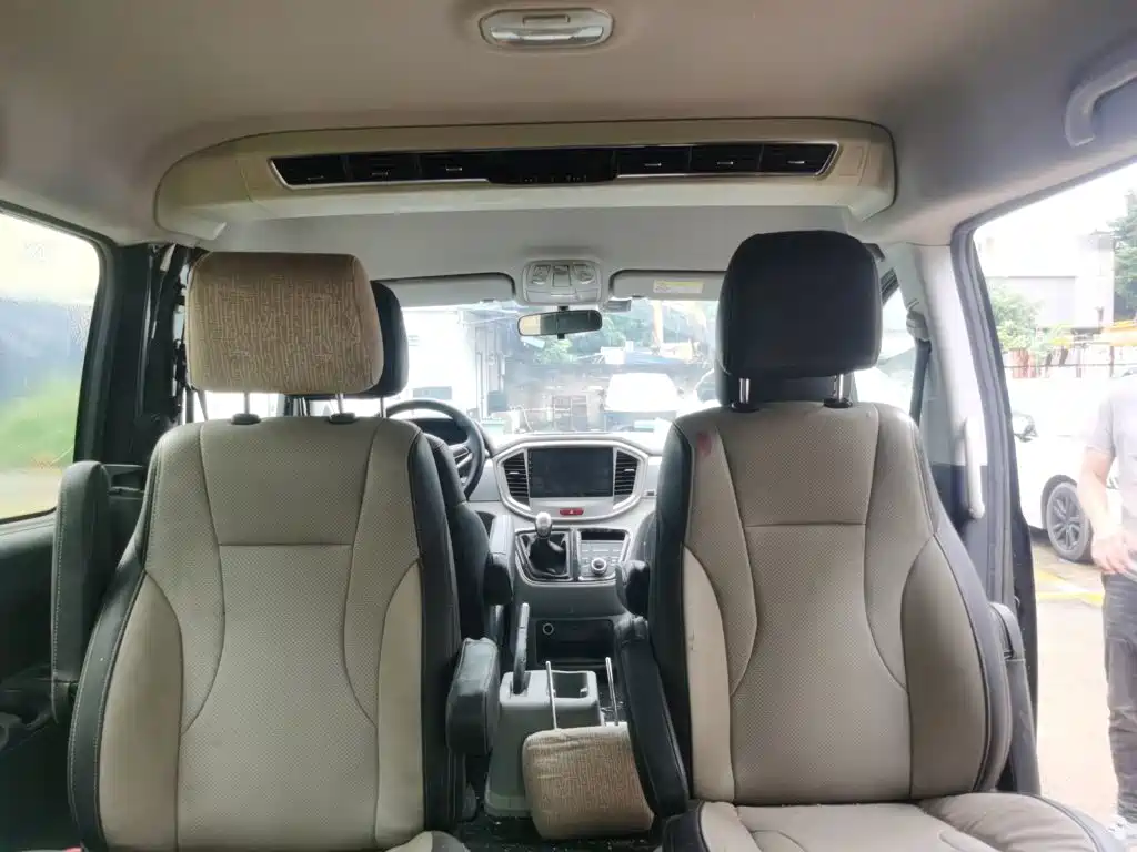 JAC Refine Refine M4 2017 2016 2.0L Manual Luxury
