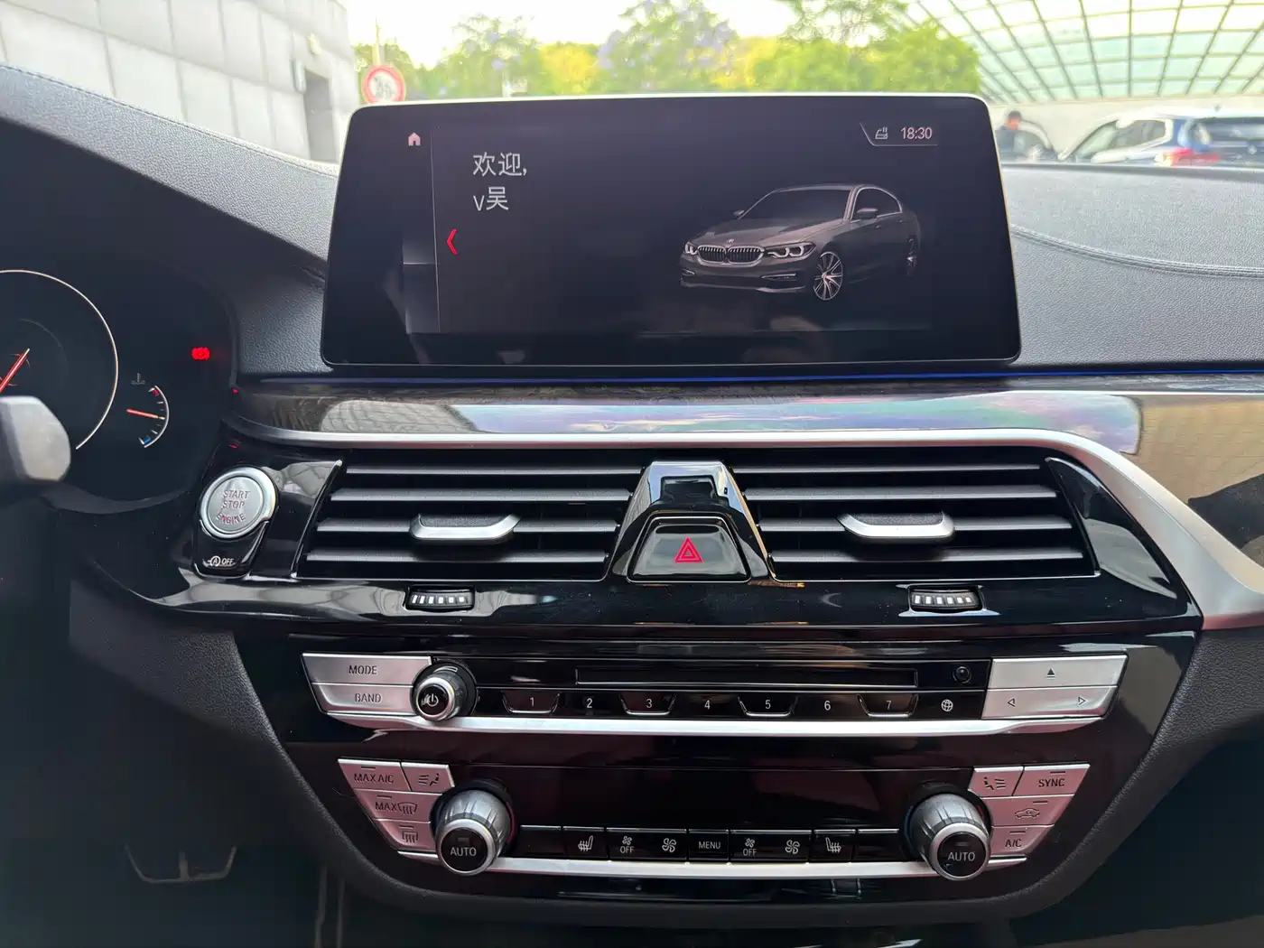 BMW 5 Series 2019 Facelift 530Li Leading M Sport Package фото 23