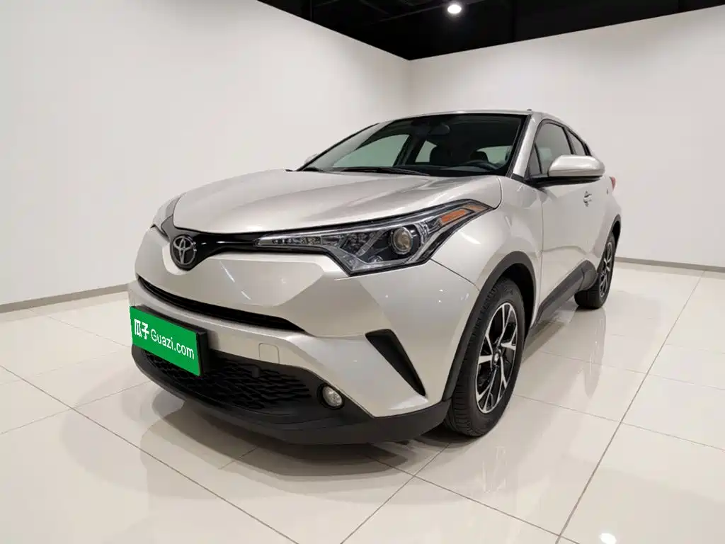 Toyota C-HR 2021 2020 Model 2.0L Leading