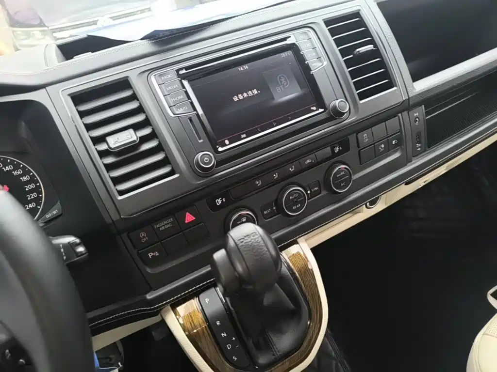 Volkswagen Caravelle 2018 2017 2.0TSI 4WD Comfort 7-Seater