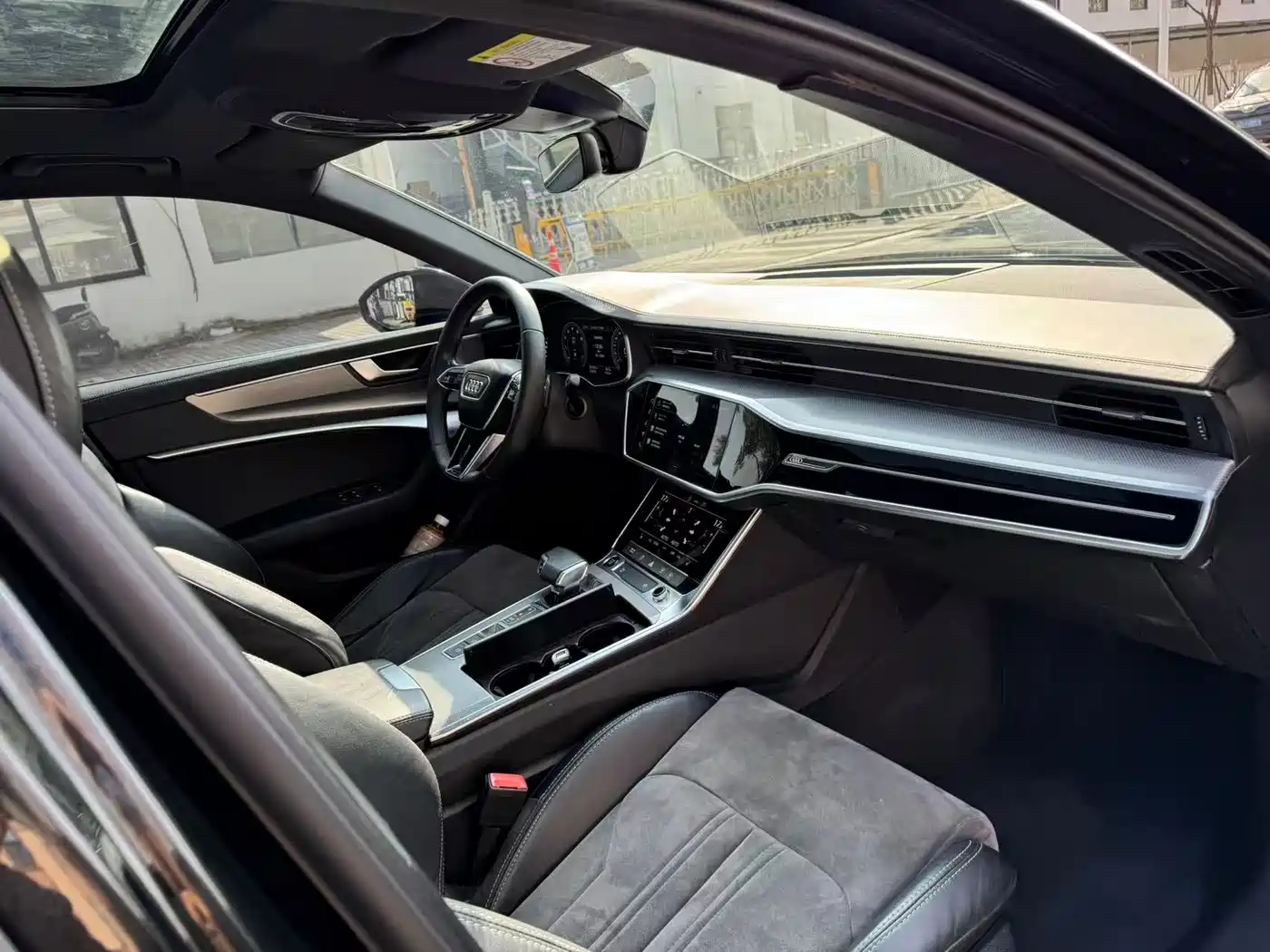 Audi A6L 2022 40 TFSI Luxury Dynamic фото 14