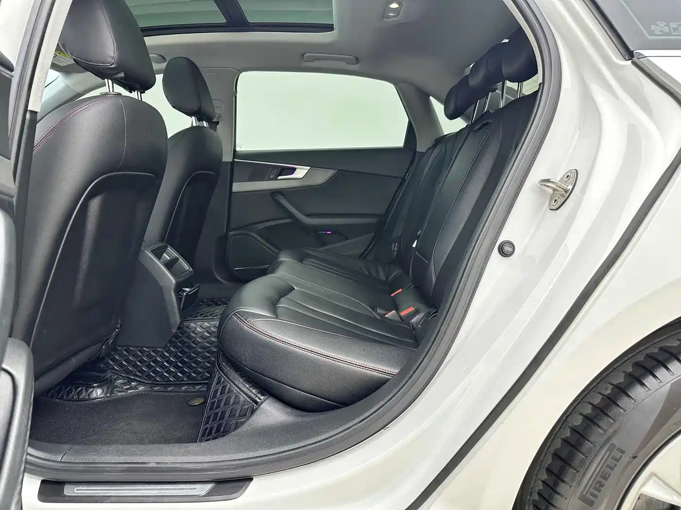 Audi A4L 2019 40 TFSI Progressive (China VI) фото 4