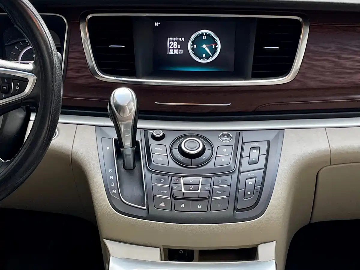 Buick GL8 2018 28T Luxury Model China VI фото 13