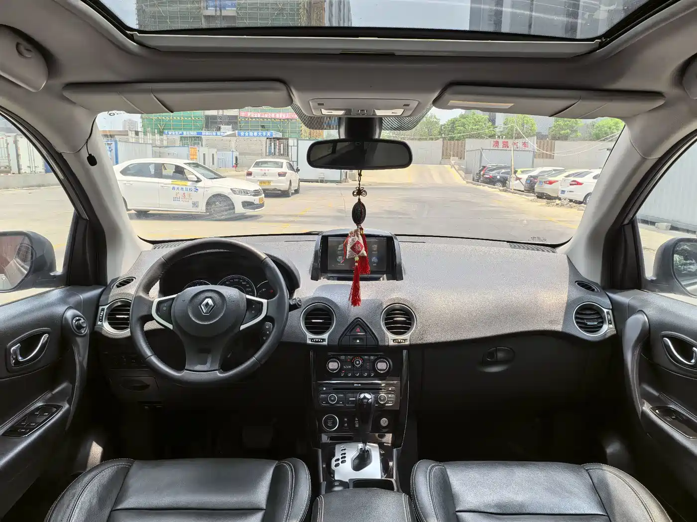 Renault Koleos (Import) 2014 2014 2.5L 4WD Comfort Edition