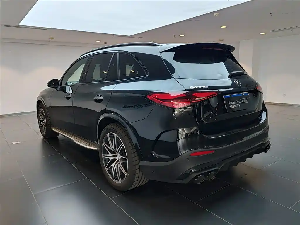 MERCEDES-BENZ GLC AMG