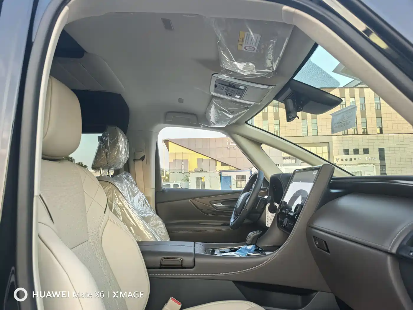 Toyota Alphard 2024 Hybrid 2.5L Ultimate Enjoyment Edition фото 15
