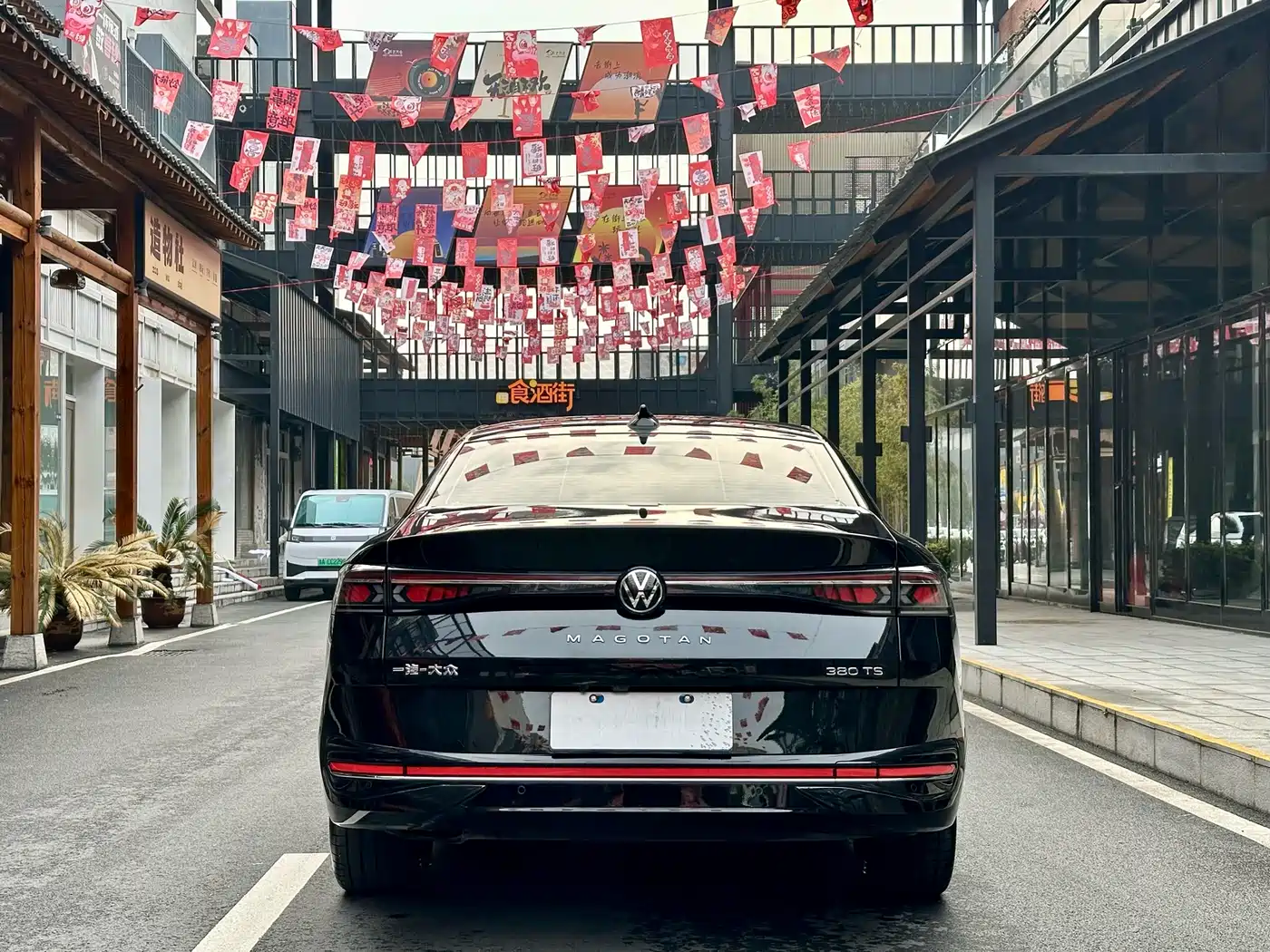 Volkswagen Magotan 2024 380TSI DSG Luxury Edition (Daimai Package) фото 8