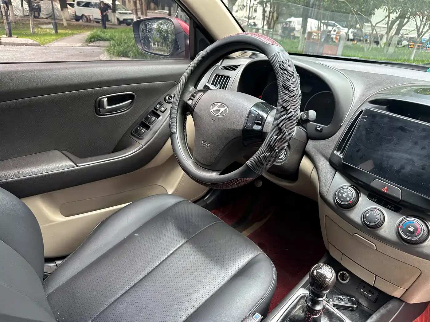 Hyundai Elantra 2011 1.6L Manual Comfort фото 16