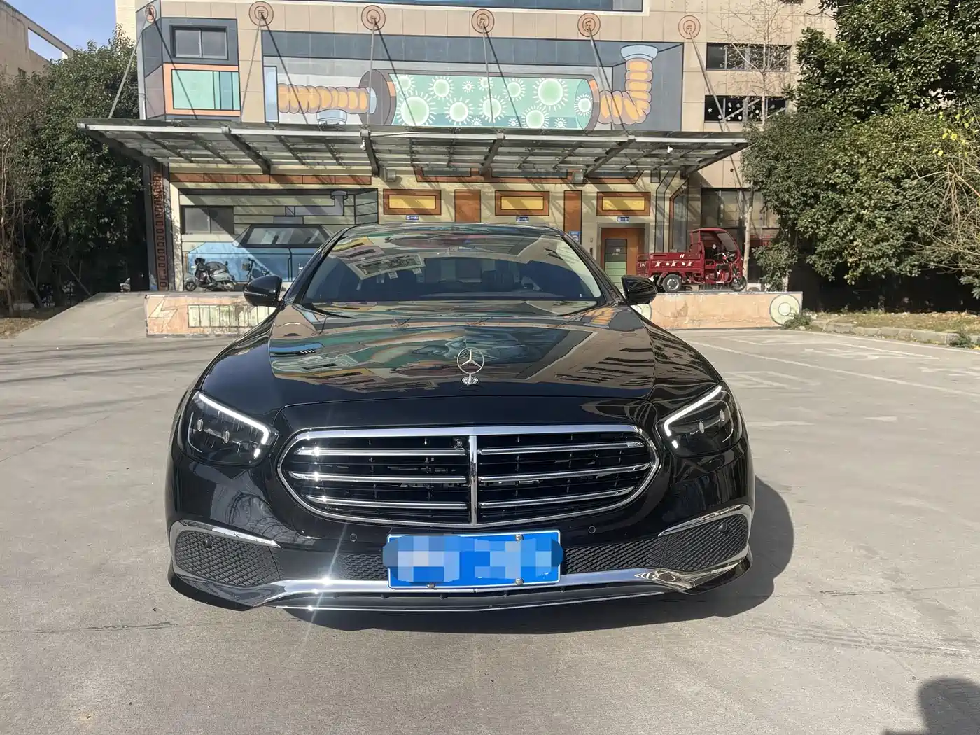 MERCEDES-BENZ E-CLASS