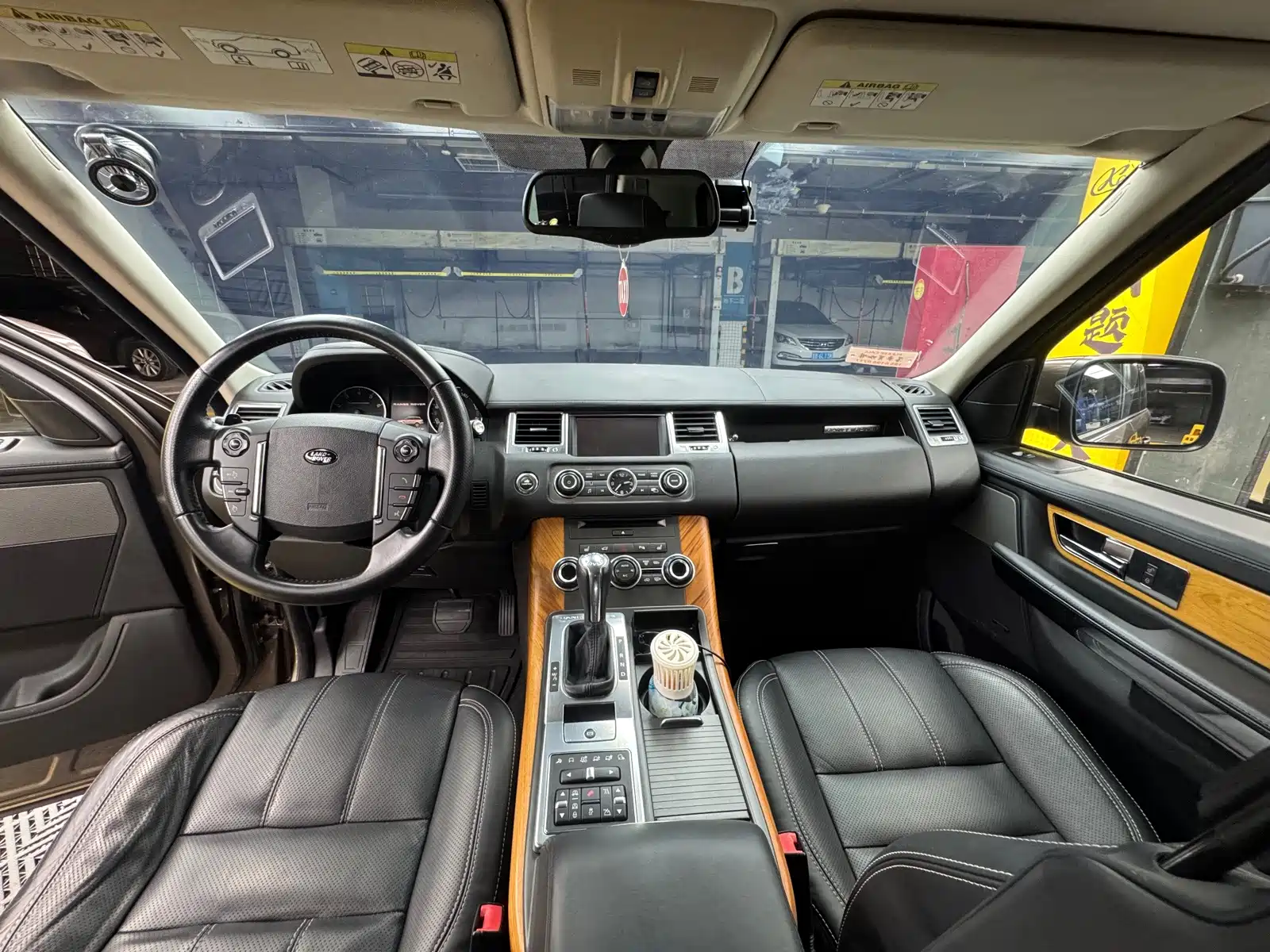 Фото 8 - Land Rover Range Rover Sport