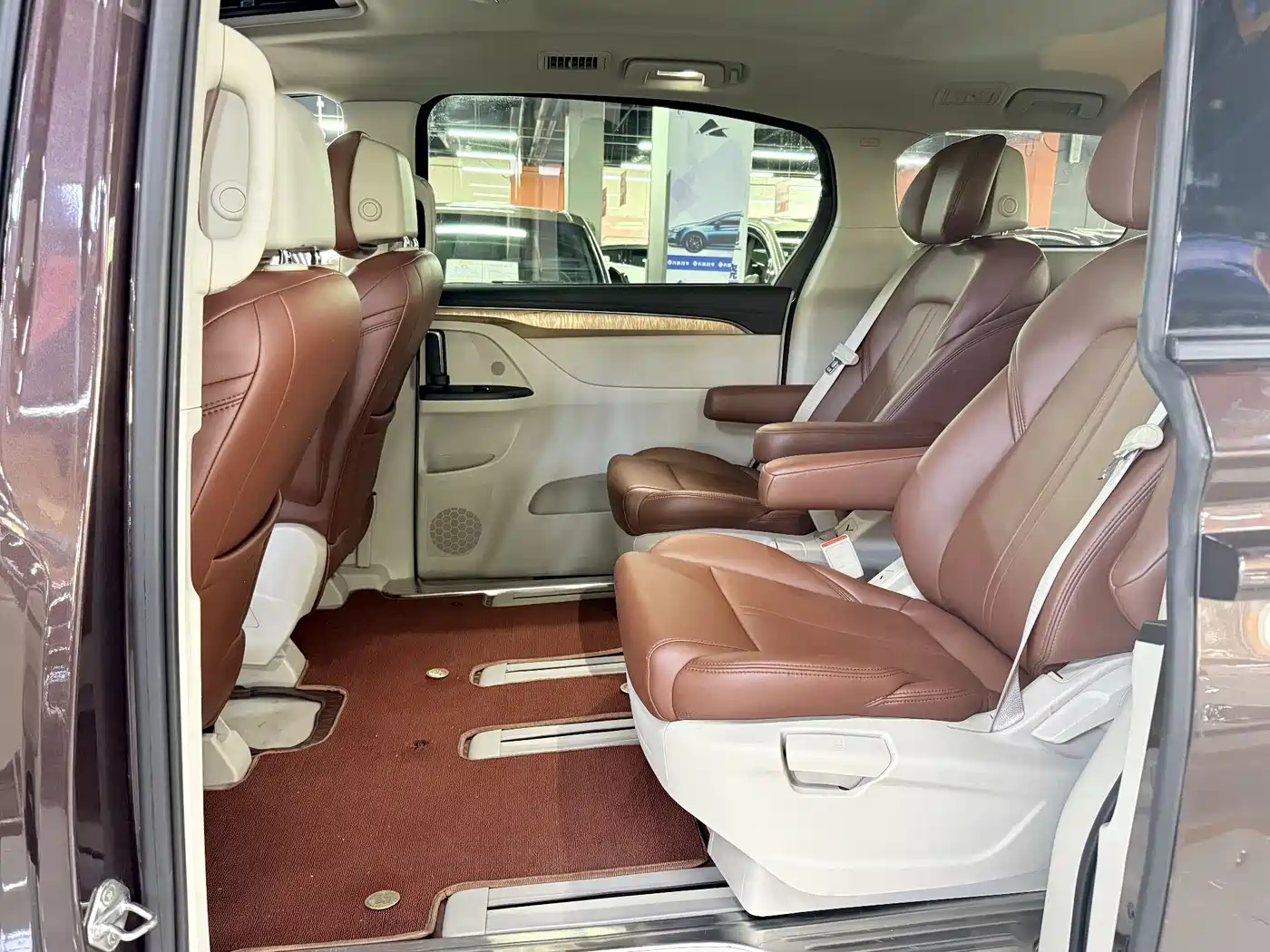 Buick GL8 2017 ES 28T Comfort Type China V фото 8