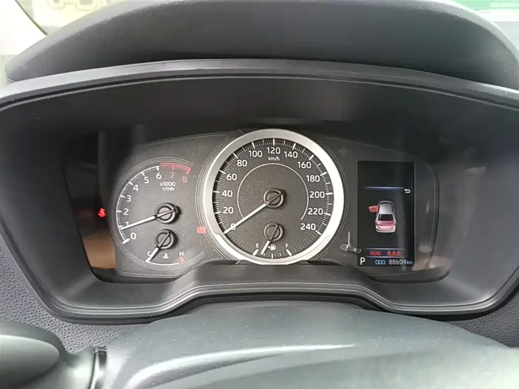 Toyota Corolla 2019 1.2T S-CVT GL Pioneer Edition фото 12