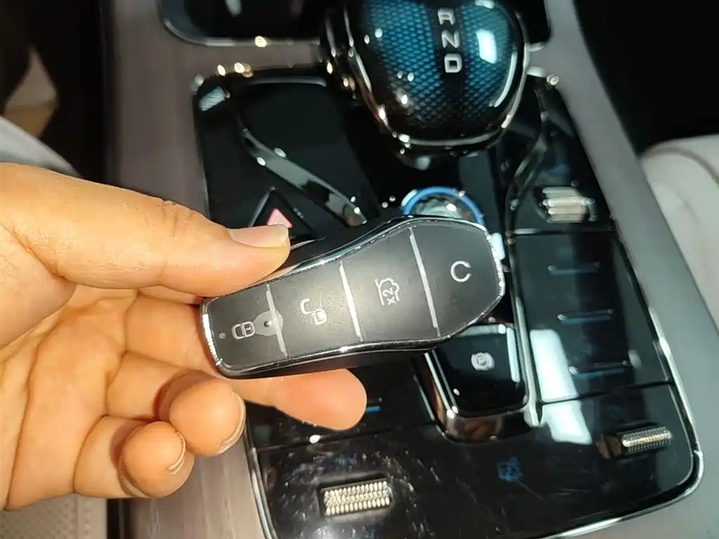 BYD Han 2025 DM-i Smart Driving Edition 125KM LiDAR Flagship фото 9