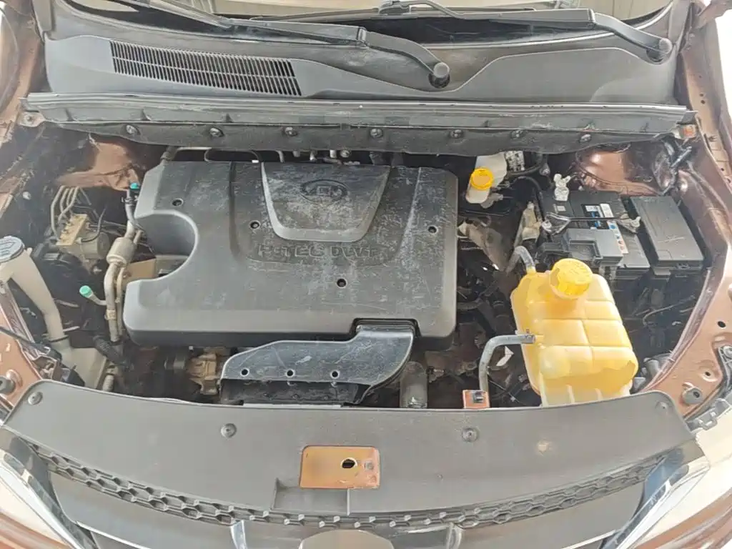 Baojun 730 2018 2016 1.5L Manual Comfort 7-seater China V