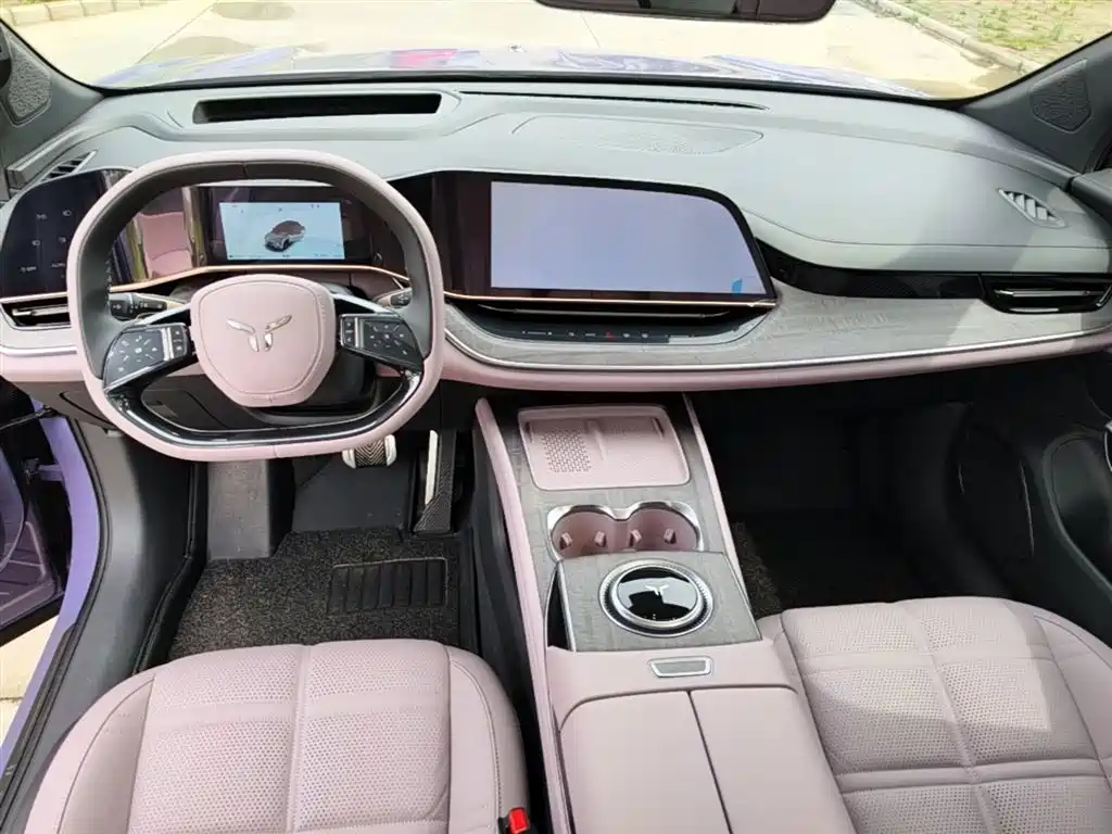 Hongqi Tian Gong 08 2025 680 Ultra AWD фото 10