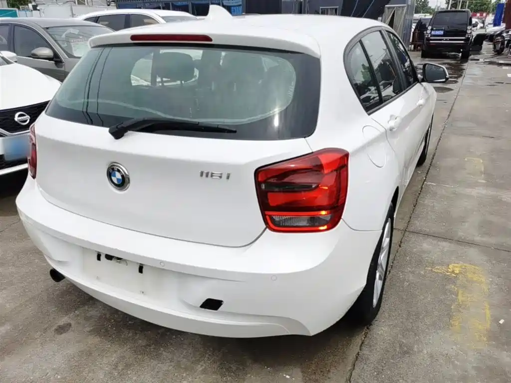BMW 1 Series (Import) 2013 Facelift 116i Leading Model фото 7