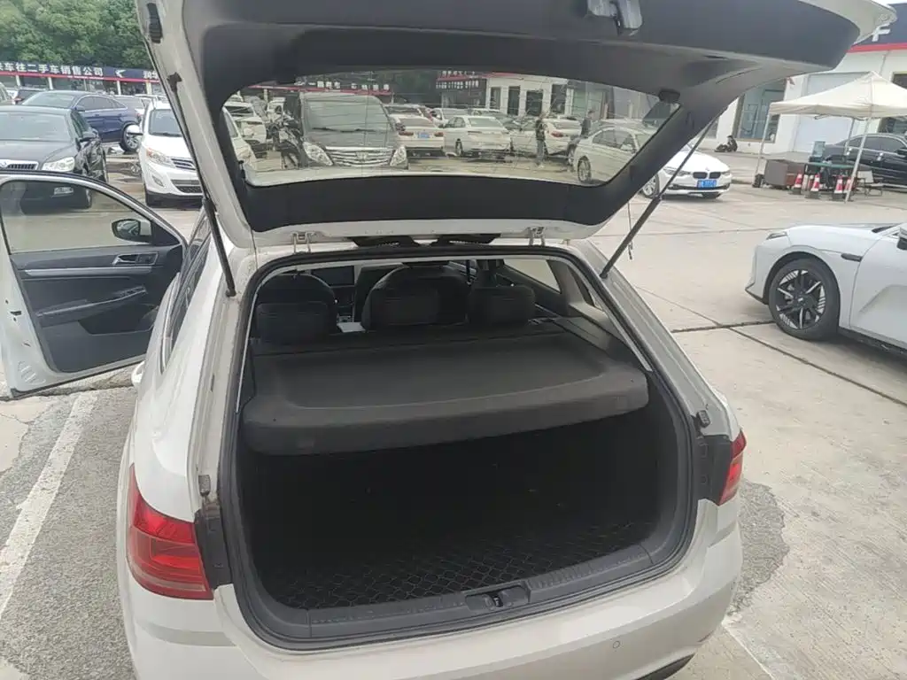 Volkswagen Lavida Tour 2019 2017 180TSI DSG Comfort Edition
