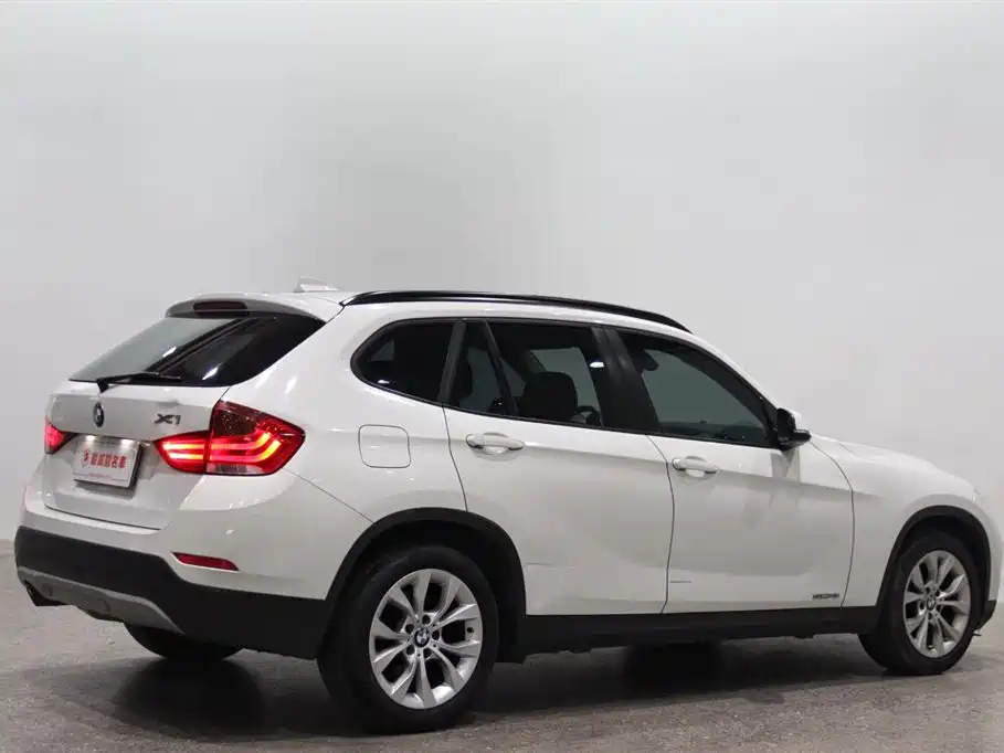 BMW X1 (Import) 2012 sDrive18i Luxury фото 4