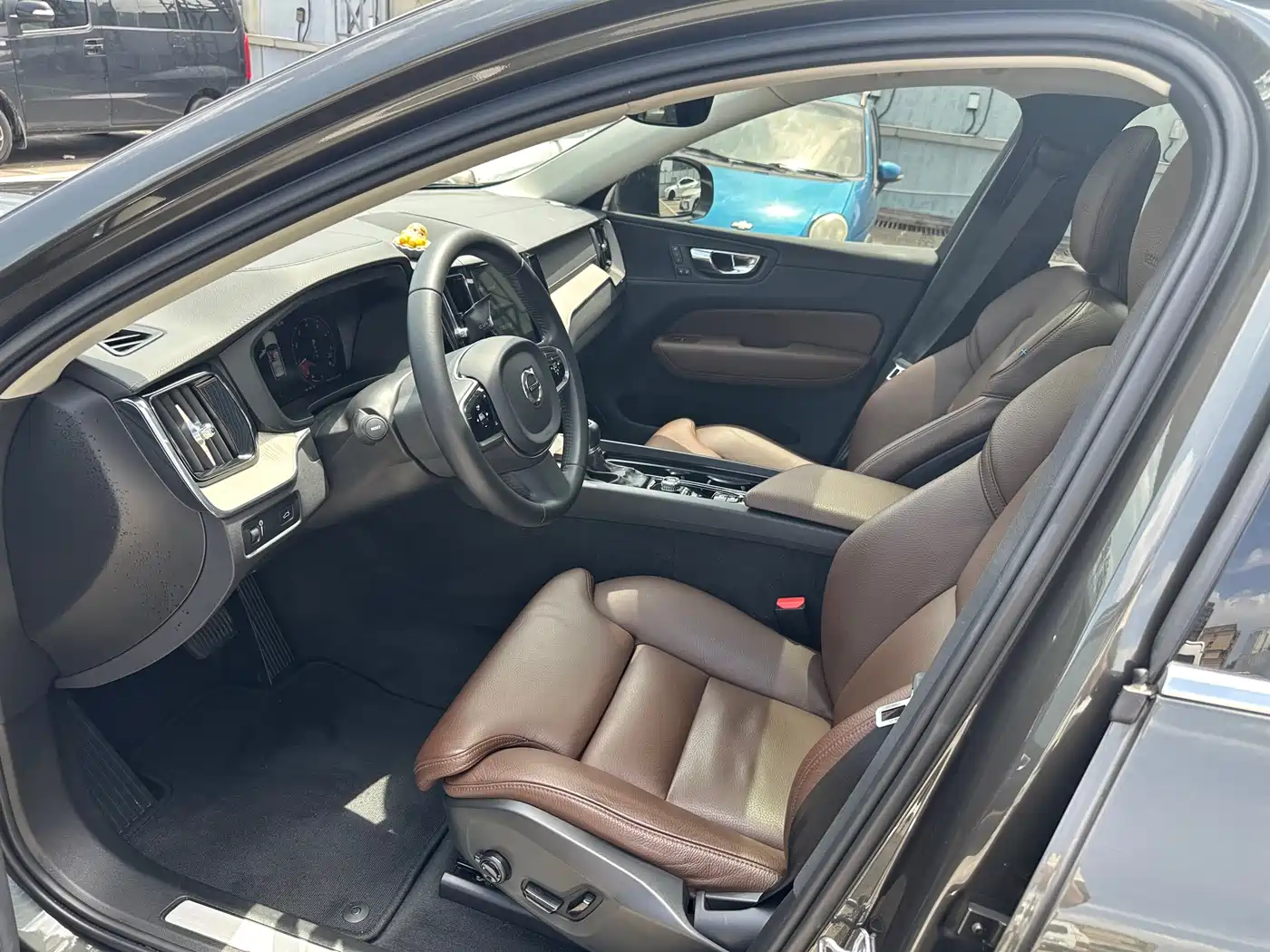 Volvo XC60 2020 T5 AWD Inscription Luxury Edition фото 4