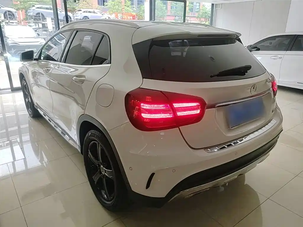 Mercedes-Benz GLA 2019 GLA 200 Fashion фото 5
