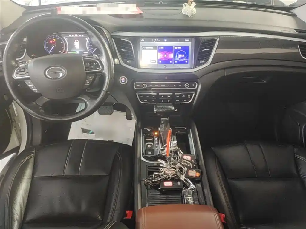 GAC Trumpchi Trumpchi GS7 2017 320T 2WD Luxury Smart Connect фото 10