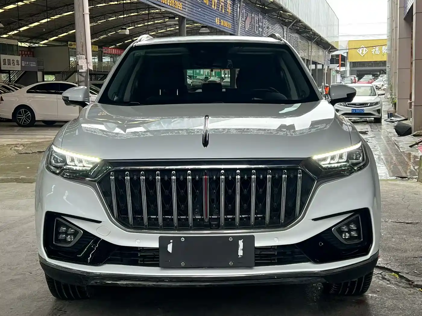 Hongqi HS5 2019 2.0T Smart Connect Joy Edition фото 2