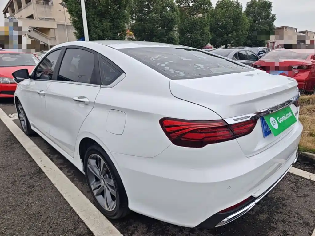 Фото 5 - Geely Binrui
