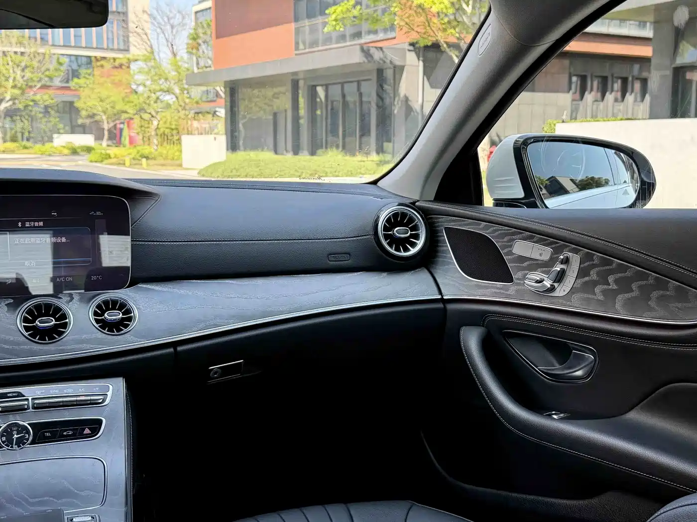 Mercedes-Benz CLS 2020 CLS 300 Dynamic фото 17