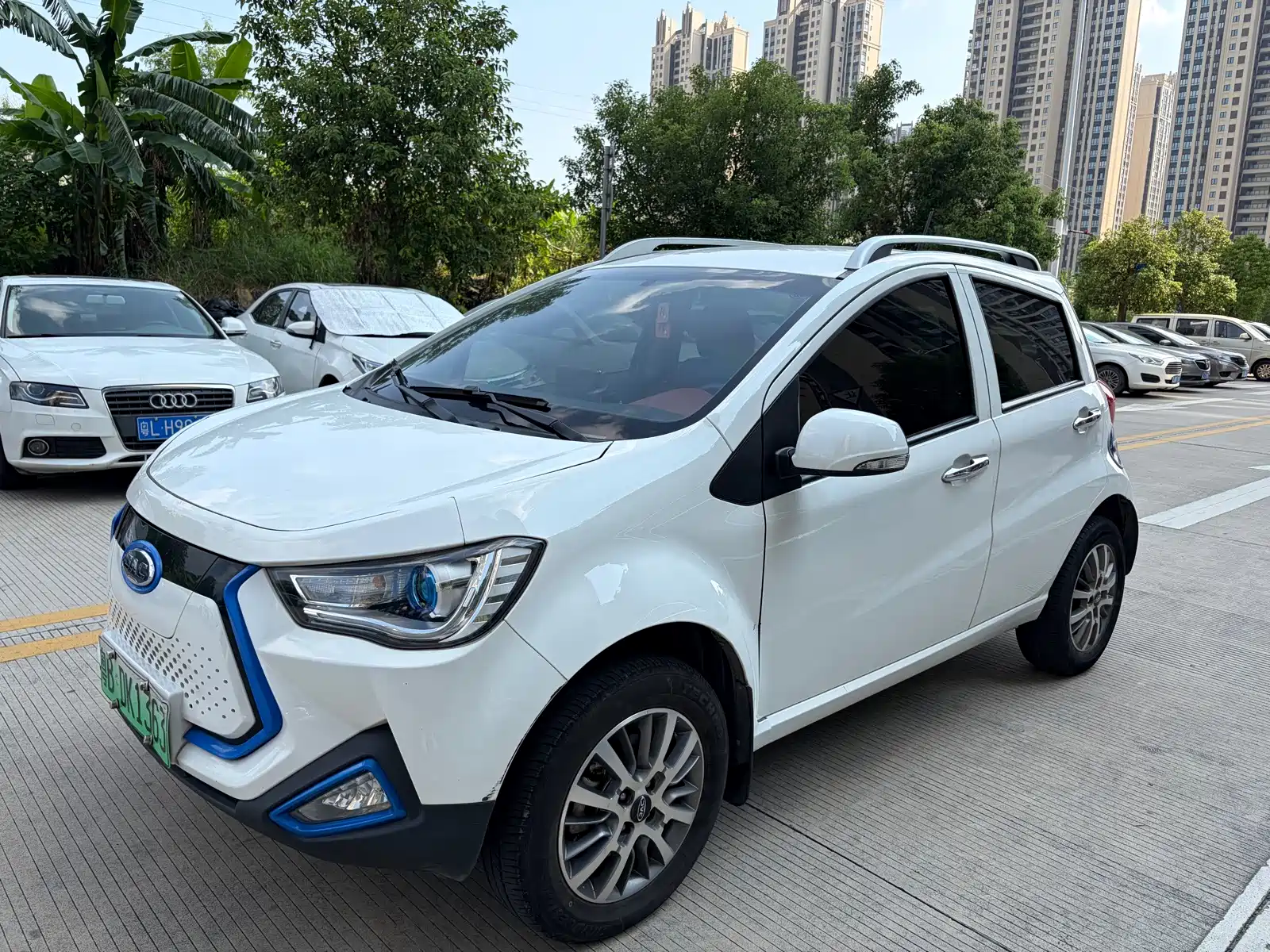 Фото 1 - JAC JAC iEV6E