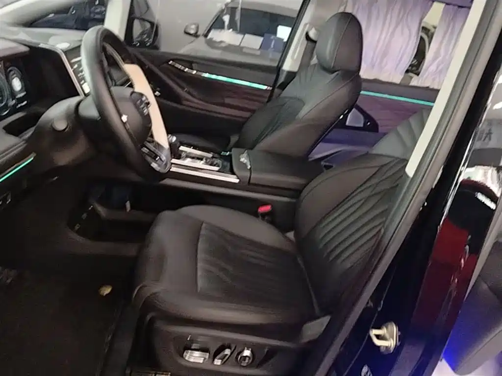 GAC Trumpchi Trumpchi M8 2024 Master Series 400T Ultimate Edition фото 15
