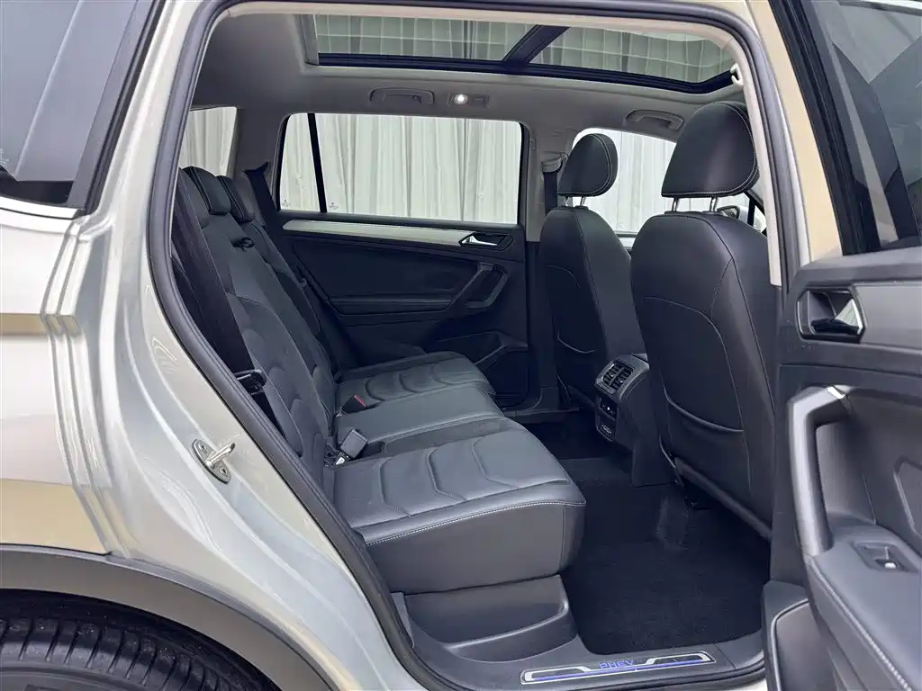 VOLKSWAGEN TIGUAN L NEW ENERGY