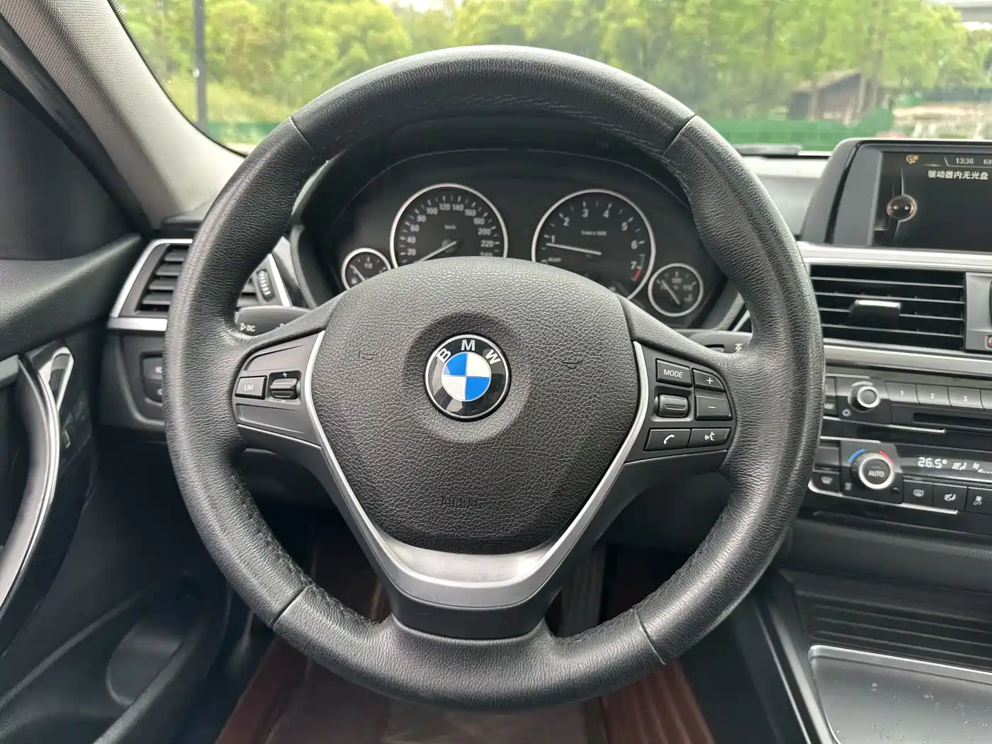 BMW 3 Series 2017 320Li Fashion фото 19