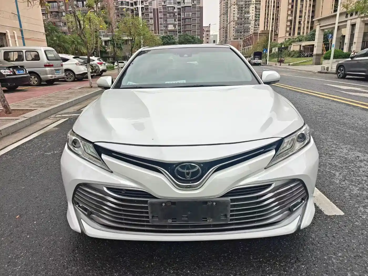 Toyota Camry 2019 2.5G Luxury Edition China VI фото 2