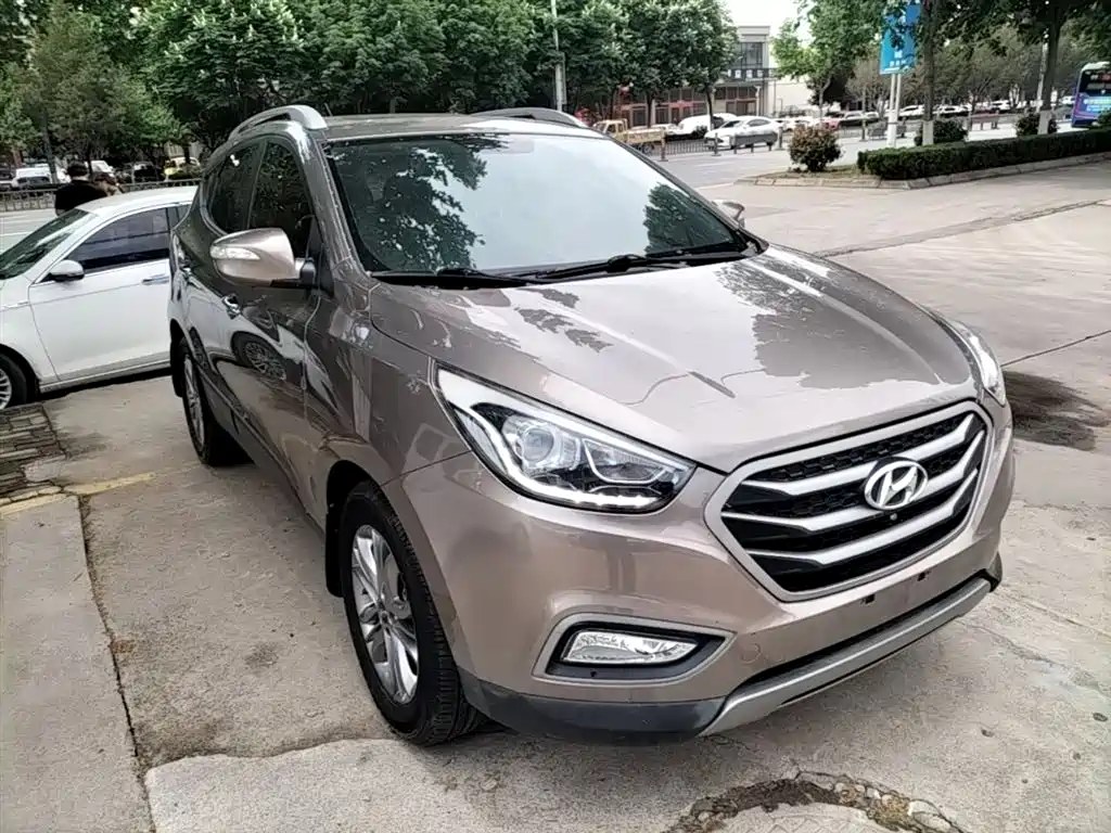 Hyundai Beijing Hyundai ix35 2013 2.0L Auto 2WD Smart GLS China IV фото 4