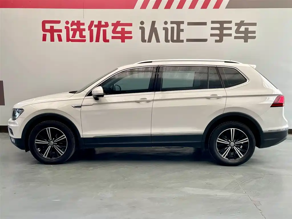 Volkswagen Tiguan L 2019 330TSI Automatic 2WD Panorama Comfort Edition China VI фото 3